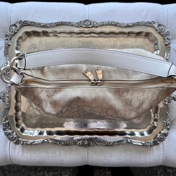 Coach monogram fabric hobo purse - Picture 5 of 9